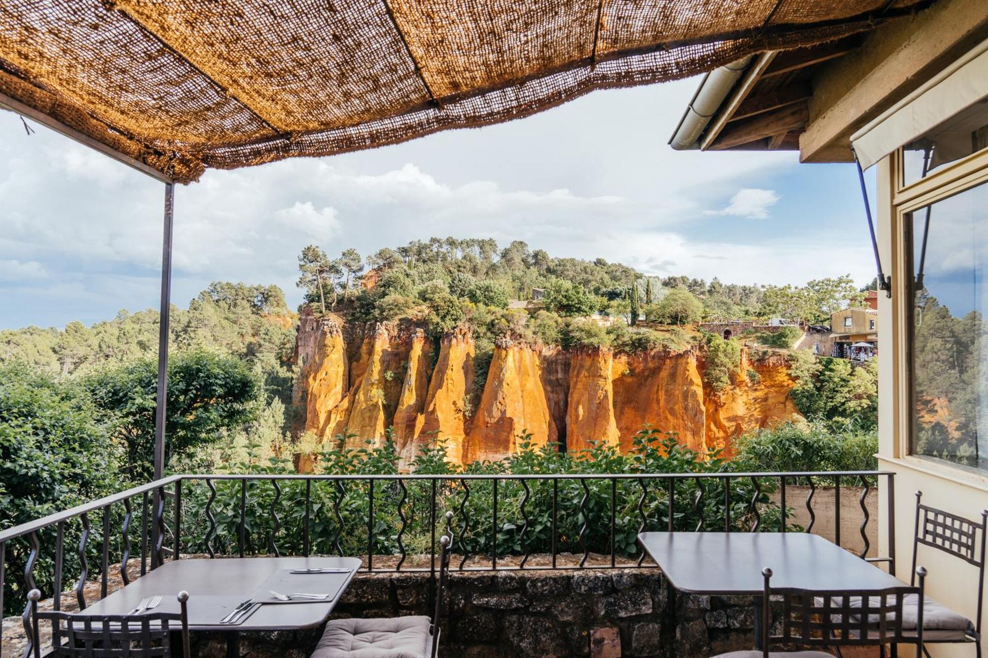 Omma Hotel Roussillon  Exterior photo