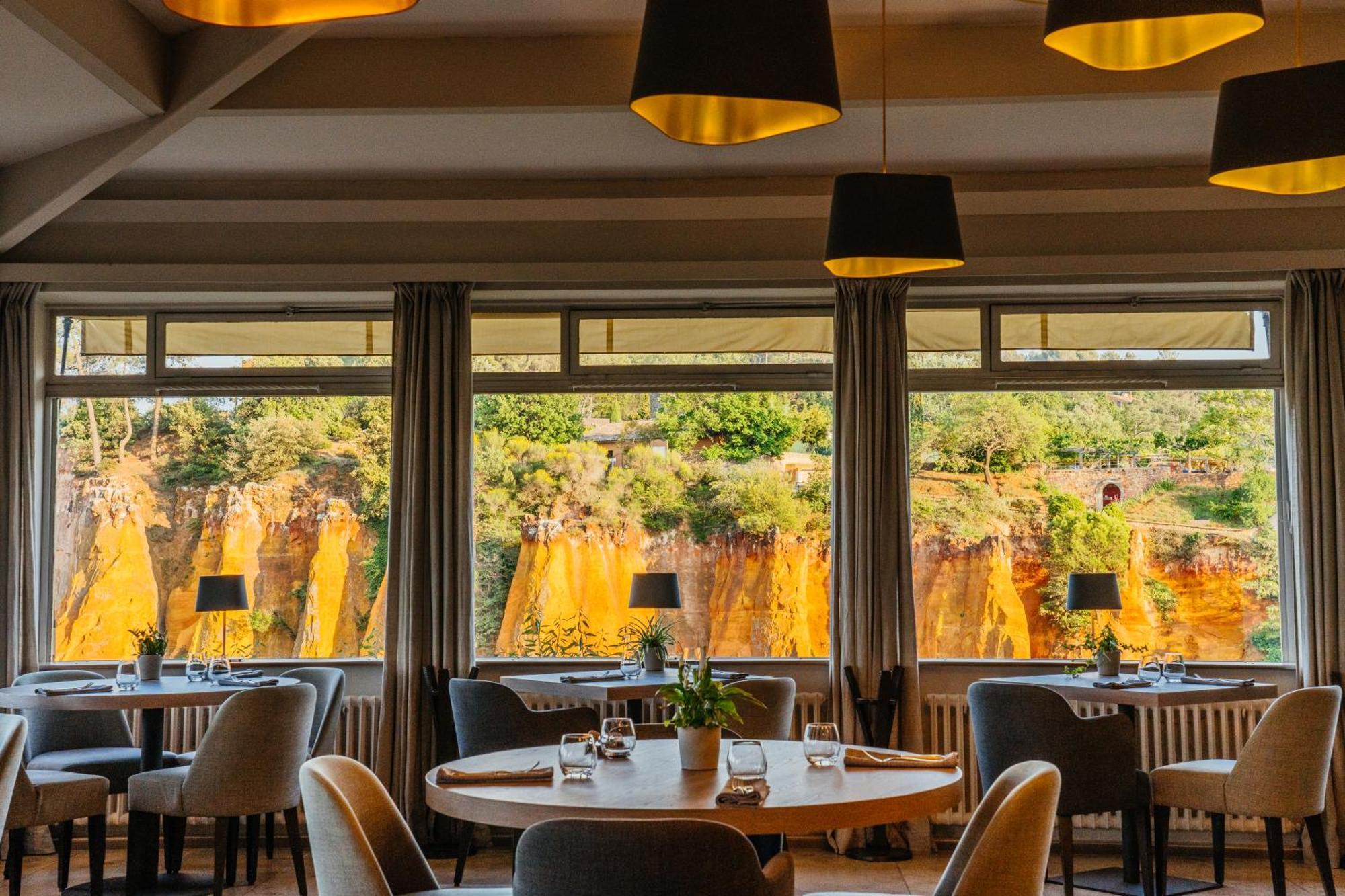 Omma Hotel Roussillon  Exterior photo