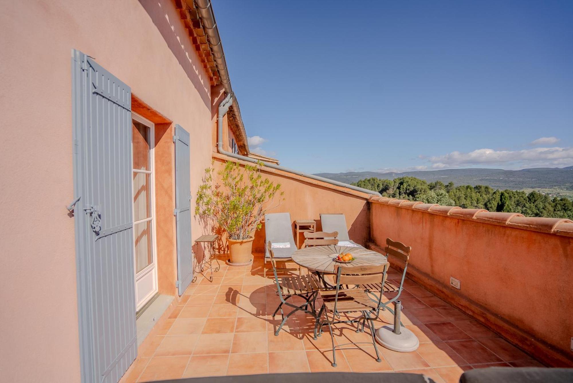 Omma Hotel Roussillon  Exterior photo